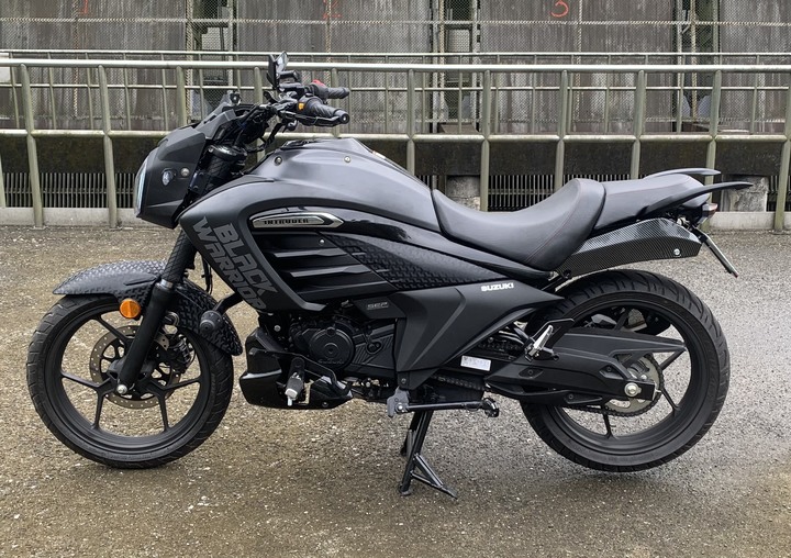 Suzuki intruder 入侵者155 (白牌美式機車化身小惡魔風)
