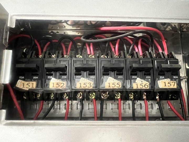 關於電錶接線