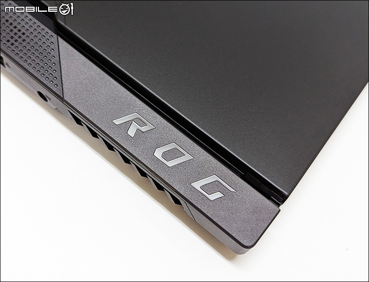 快速開箱：ROG Strix Scar 17 G733PZ