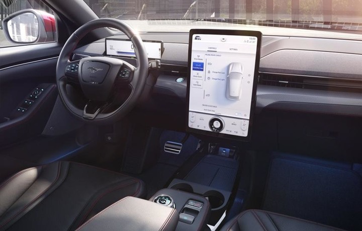 Ford 電動跨界國內登場時間將近！測試實車現身台灣街頭