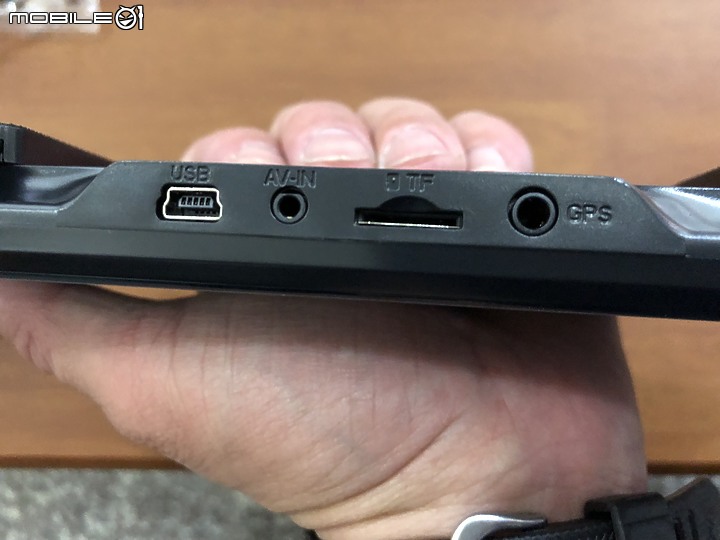 【開箱心得】 PAIPAI P10 PLUS流媒體行車記錄器 (CP值很高喔~)