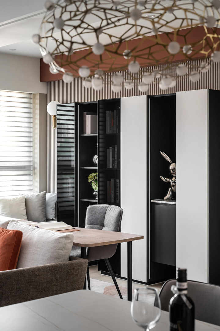 系統櫃 VS ⽊作怎麼選 兩個都要才是室內設計的滿分選擇-EHO 高雄室內設計