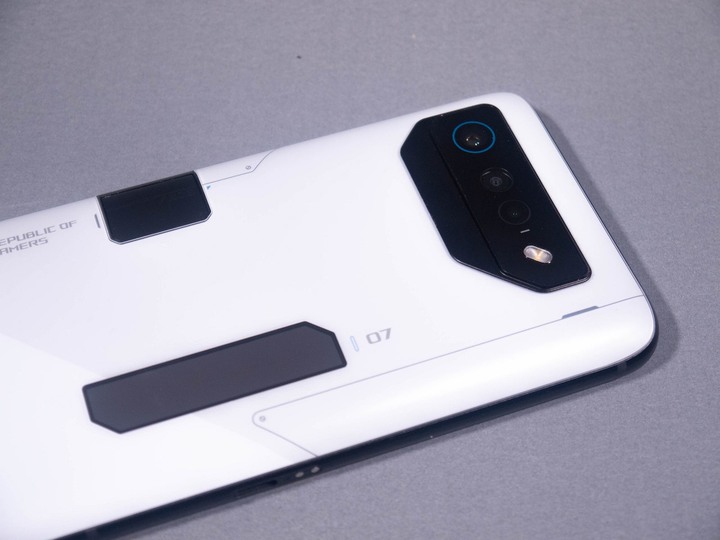 ROG Phone 7 Ultimate 出馬，誰與爭鋒！最強的遊戲體驗你一定要試試看