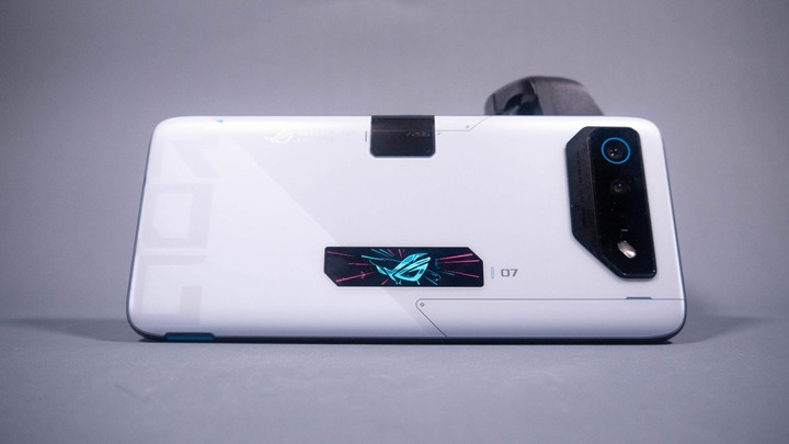 ROG Phone 7 Ultimate 出馬，誰與爭鋒！最強的遊戲體驗你一定要試試看