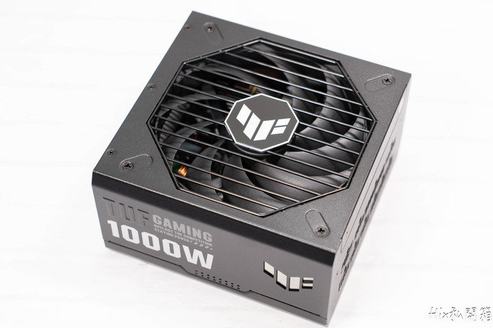 【開箱】硬漢電供3.0 ASUS 華碩 TUF 1000W ATX3.0
