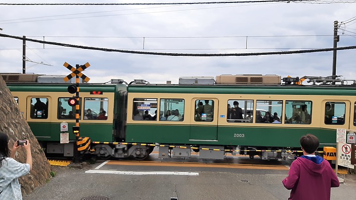 2023 日本東京 8天7夜 (2023/4/23 ~ 4/30) 4/25 第三天 鐮倉江之電車+鐮倉大佛+灌籃高手平交道