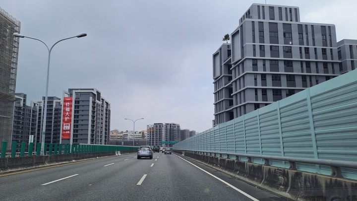 【台中空屋多】塔尼哥，快快出門放風，太無聊之台中亂跑