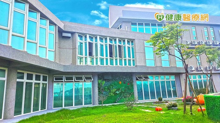 伴侶難找不婚不生情感寄託貓狗毛小孩臨終送行更是重要課題