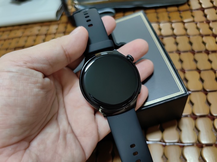 華為 HUAWEI Watch 4陸版入手，可以完整測試心電圖，微健檢等功能