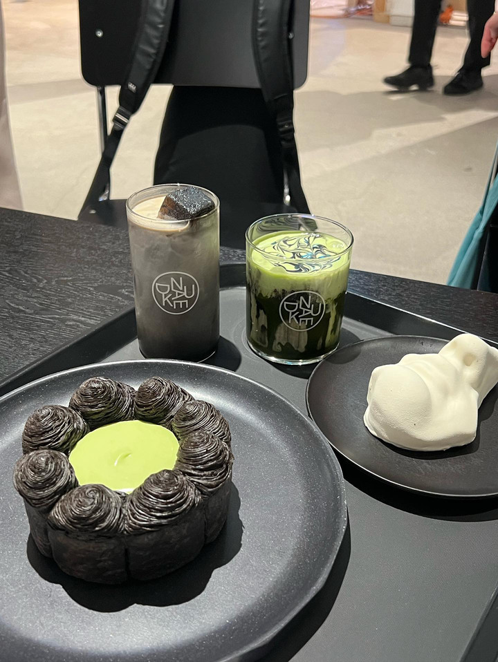 點我看大圖 韓國追星之旅!BP應援周邊、Jennie愛牌Tamburins踩點&咖啡廳推薦!