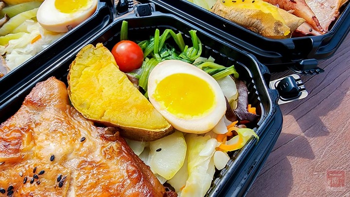 【臺南美食】低卡餐也可以很澎湃,蒸烤烹調方式保留營養和美味,直接LINE點餐,加入LINE會員享會員價~易立低卡餐 - 南人幫