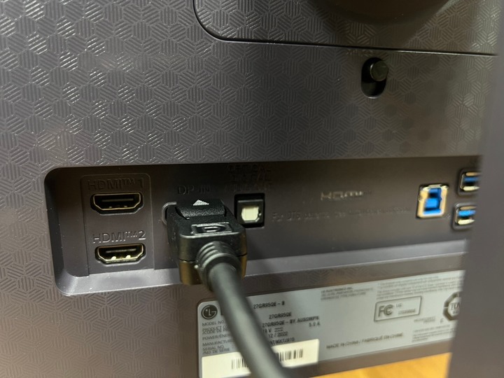 入手LG 27GR95QE…先接個MBP來簡單分享