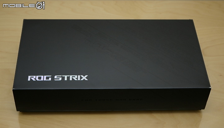 信仰與外觀兼顧的中階卡 ROG Strix 4070 12GB OC 開箱