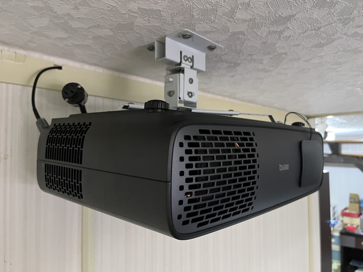 4K HDR色準導演機W4000i，有感升級開箱分享