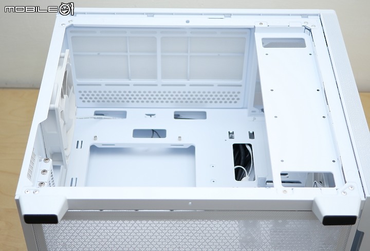[開箱] 外型散熱兼顧 FSP全漢 CST360(W) 白