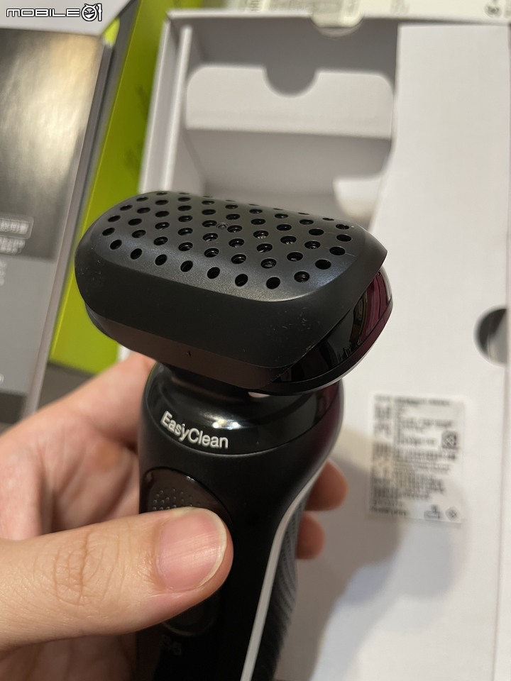 父親節-全年最適合入手刮鬍刀的時候【德國百靈BRAUN】電動刮鬍刀Series 5開箱分享與新舊款比較
