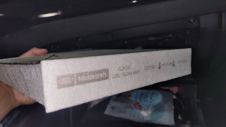 ford kuga 更換冷氣濾網 DIY