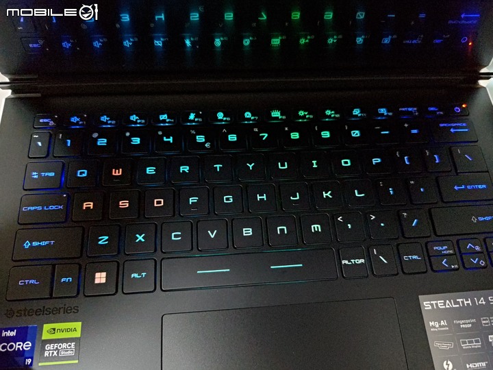 MSI Stealth 14 studio 大陸版(絕影14) i9-13900H+4060微開箱測試報告