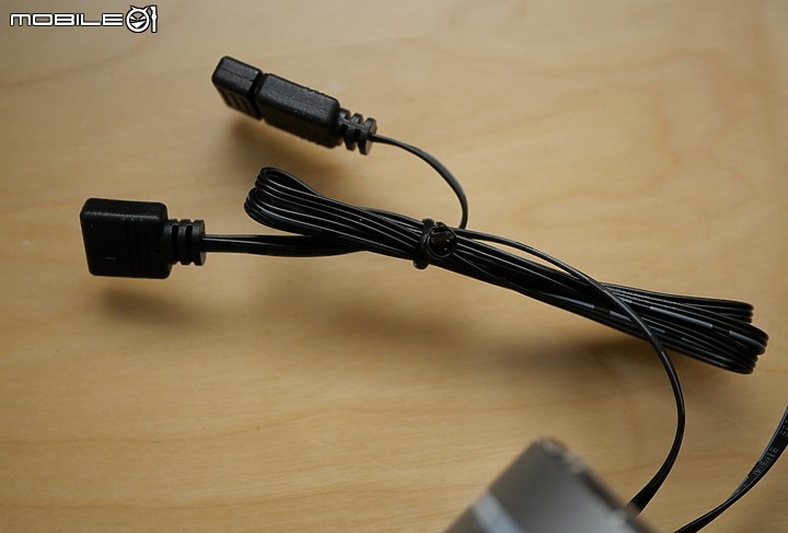 點我看大圖 旋剛 Sharkoon 緊湊型一體 AIO 水冷 S90 RGB 開箱