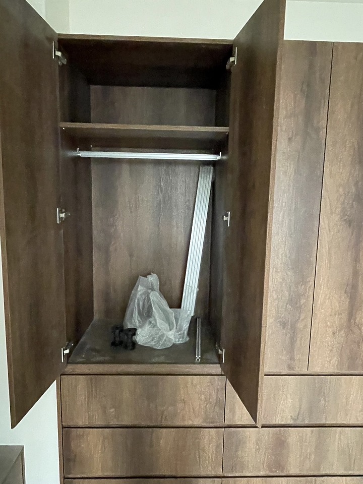 【開箱】-日式侘疾宅 我好喜歡 多角窗的區域