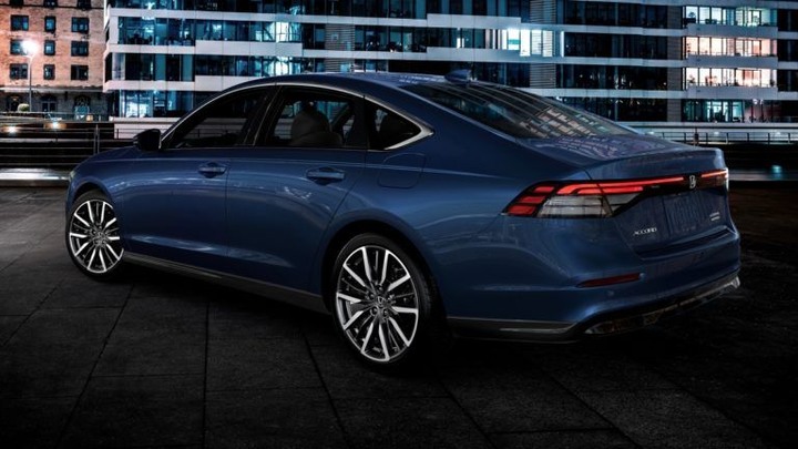 HONDA旗艦房車登台有譜?11代Accord現身車安網測試