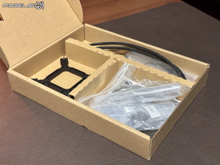 新旗艦塔散!酷碼 MasterAir MA824 Stealth