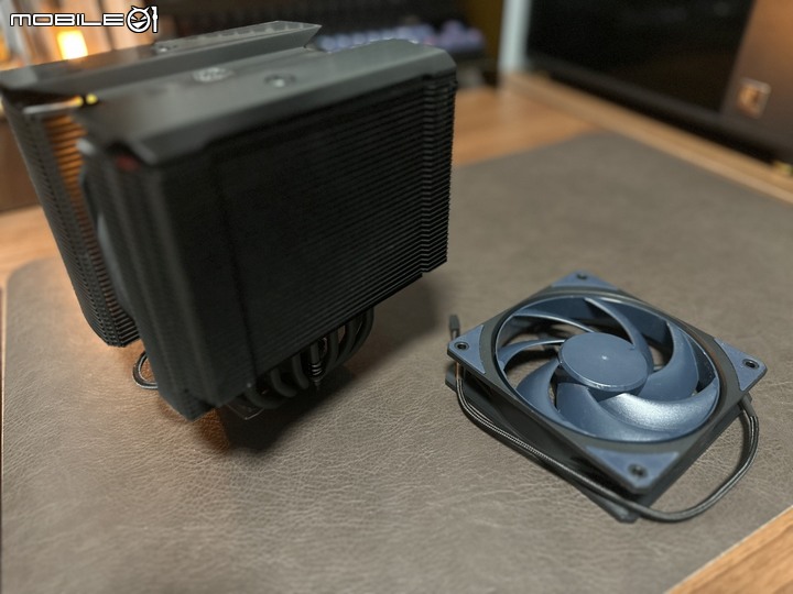 新旗艦塔散!酷碼 MasterAir MA824 Stealth