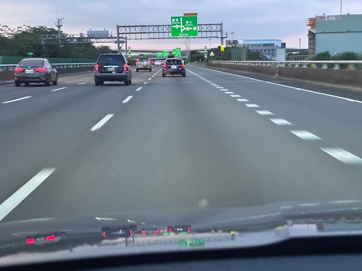 MY Skoda Kodiaq (不一樣的開箱-圖多+心得) 有功能使用心得與分析