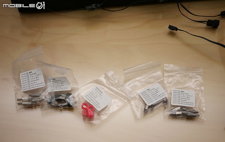 點我看大圖 旋剛 Sharkoon 緊湊型一體 AIO 水冷 S90 RGB 開箱