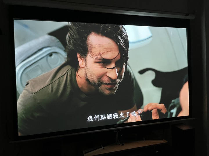 4K HDR色準導演機W4000i，有感升級開箱分享