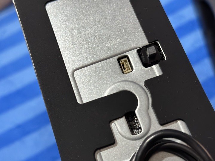 （開箱）目前功能最齊全鹿客電子鎖V5 MAX 簡單開箱