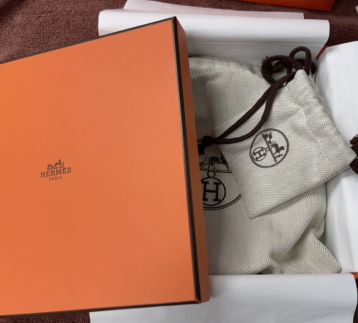 Hermes 槌金釦頭 雙色皮帶