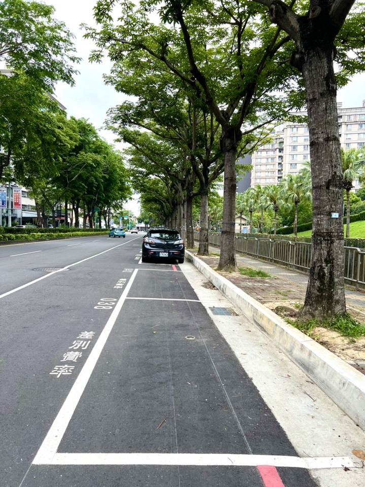 台中路邊停車地磁開單獲國際肯定,停車智慧化再邁進