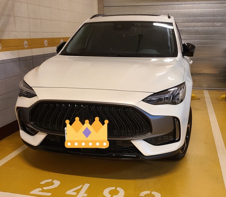 迎接人生中的第一台車 MG HS