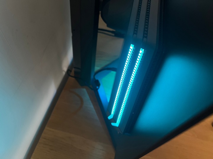 入手LG 27GR95QE…先接個MBP來簡單分享