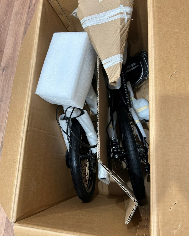 《 ZEBOD小摺》通勤代步開箱分享