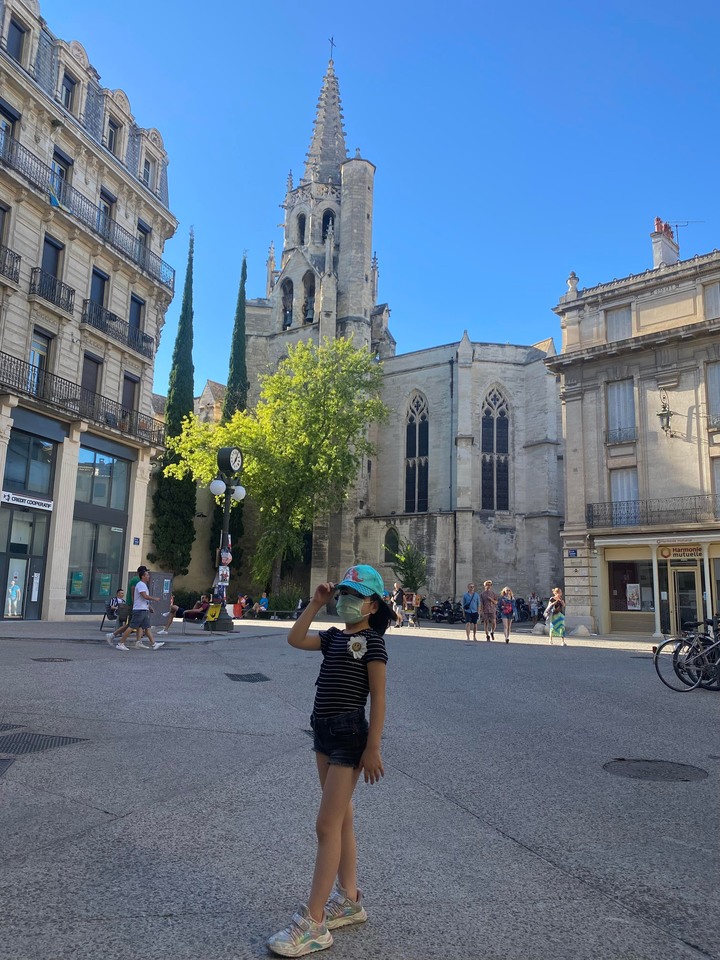 【小手牽大手。親子玩南法】搭Ouigo 去亞維儂看藝術節 Festival d’Avignon