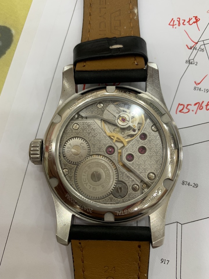 第一次在Chrono24買....