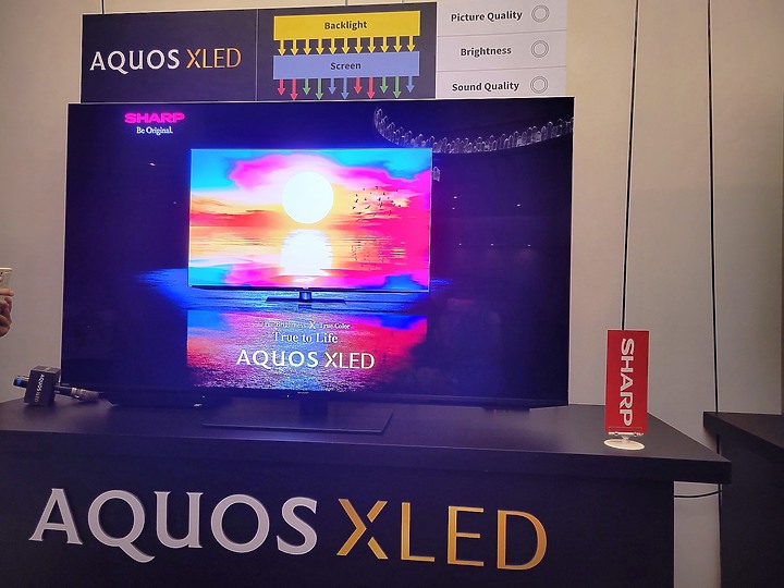 感受黑與光的力量SHARP AQUOS XLED 4K智慧聯網顯示器心得分享