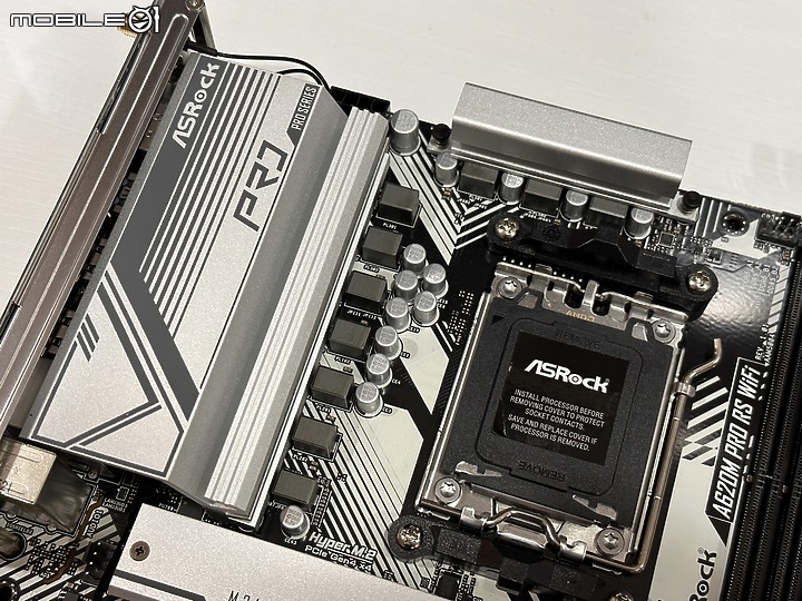 用料規格中上具備可擴充性的 A620M Pro RS + 65W R7 7700 開箱