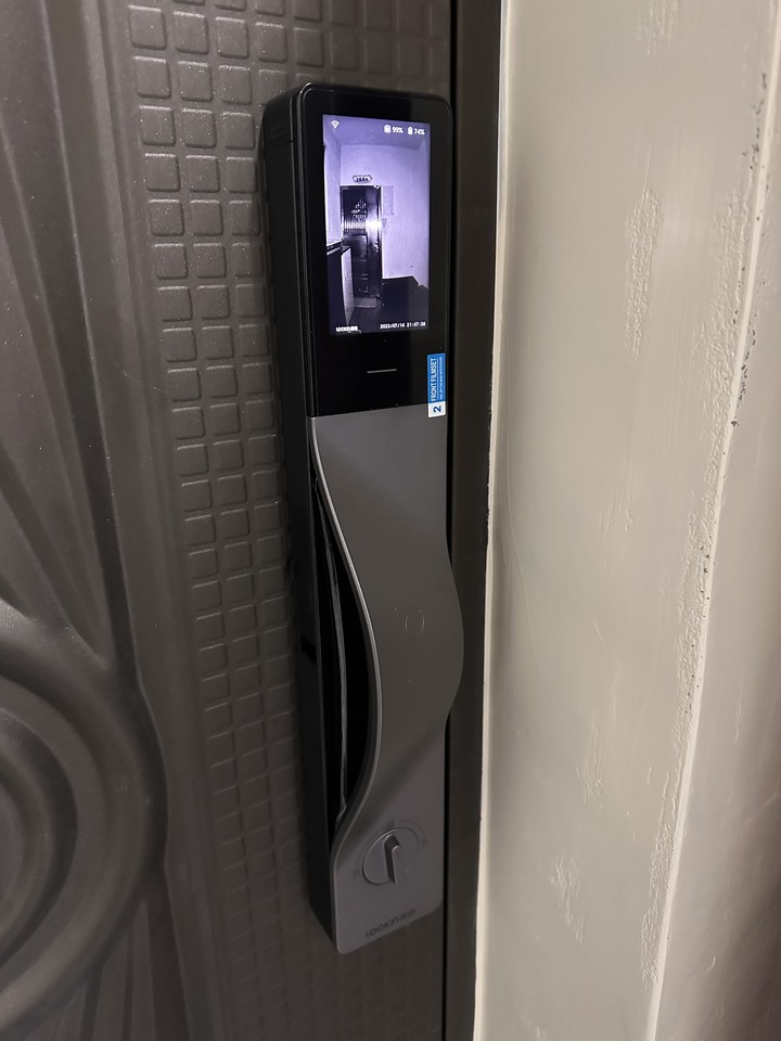 （開箱）目前功能最齊全鹿客電子鎖V5 MAX 簡單開箱