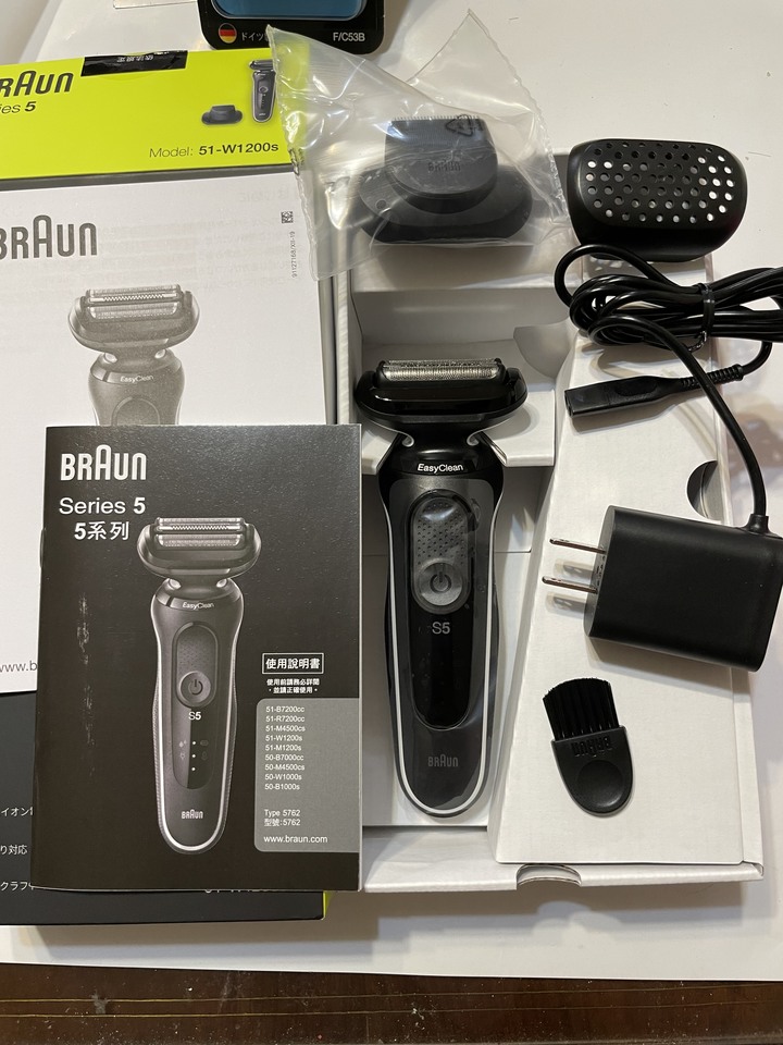 父親節-全年最適合入手刮鬍刀的時候【德國百靈BRAUN】電動刮鬍刀Series 5開箱分享與新舊款比較