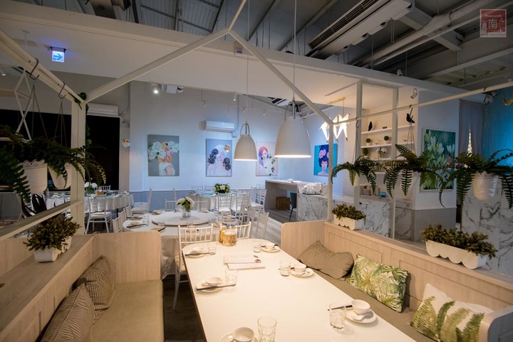 【臺南美食】歐式鄉村環境中的中式餐點,除了超值商業經濟套餐,也有提供單點.桌菜和多人套餐,招牌秘製窯烤全雞、重慶烤魚、芋泥香酥鴨等~涵花庭 - 南人幫