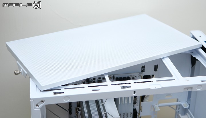 [開箱] 外型散熱兼顧 FSP全漢 CST360(W) 白