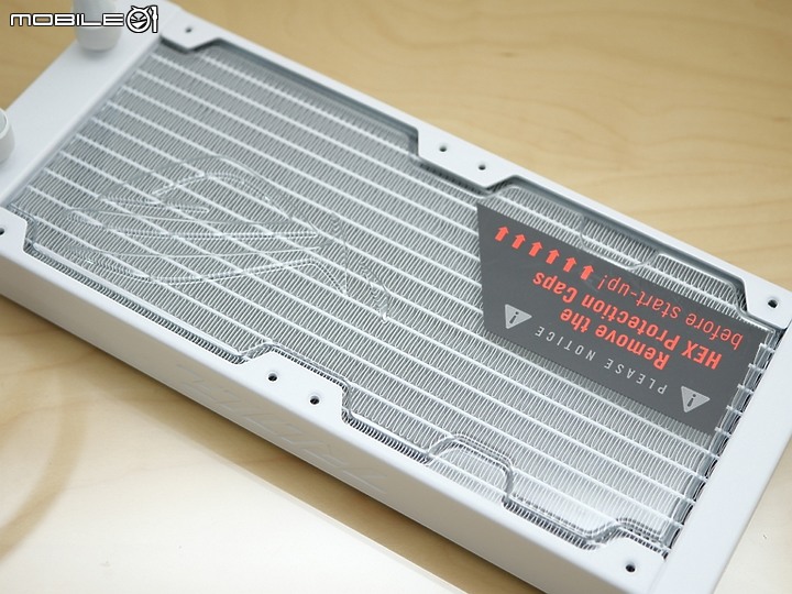[開箱] 白色信仰 ROG 龍神 III RYUJIN III 240 一體水冷