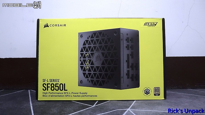 點我看大圖 【開箱】朦朧美、散熱佳直立小機殼 | CORSAIR 2000D RGB AIRFLOW + CORSAIR SF850L開箱