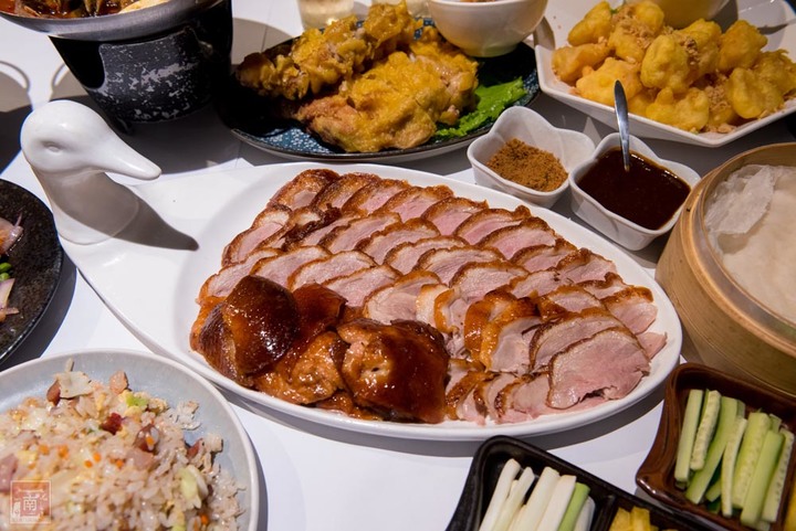 【臺南美食】臺南中式料理餐廳，經典名菜結合台灣在地食材，一鴨三吃限量供應，有桌菜也有雙人套餐~滿玥軒 - 南人幫