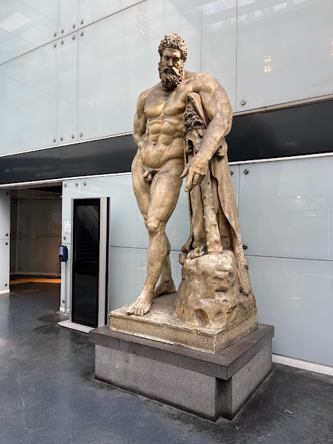 2023歐遊美術館40天 - 第8天 - 與古城龐貝 (Pompeii) 和美麗的拿坡里 (Napoli)地鐵站相遇！