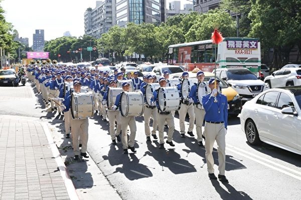 法輪功反迫害24周年 台北遊行籲結束中共迫害