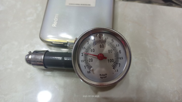 (已解決)單車的胎壓計不準??急~~在線等!!!